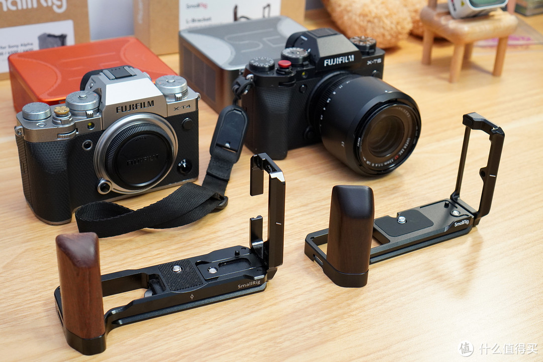 斯莫格兔笼L型手柄，让富士XT5和索尼A6600相机横拍竖拍更方便