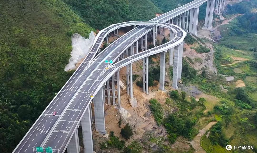 真穷还是“哭穷”?国内高速一天营收18亿,却负债超8万亿!