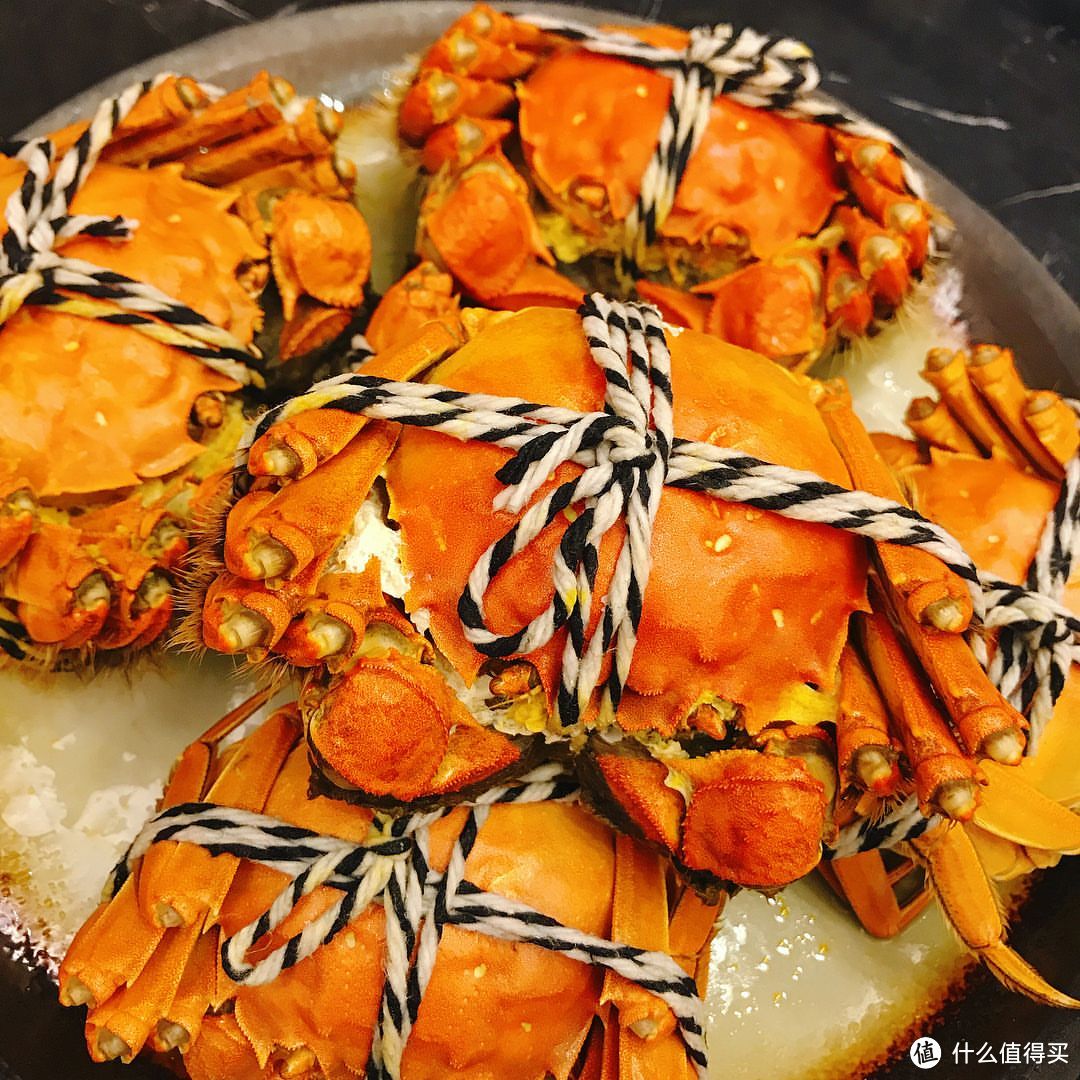 清蒸大闸蟹：最普遍、最鲜美的烹饪方式清蒸