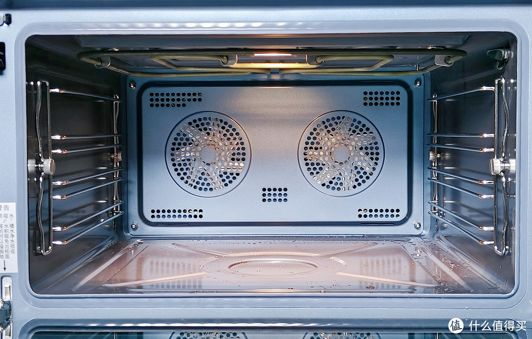 微蒸烤一体机成主流，功能侧重如何选？微蒸烤比蒸烤箱更值得入手吗？实测美的、凯度、西门子三款微蒸烤