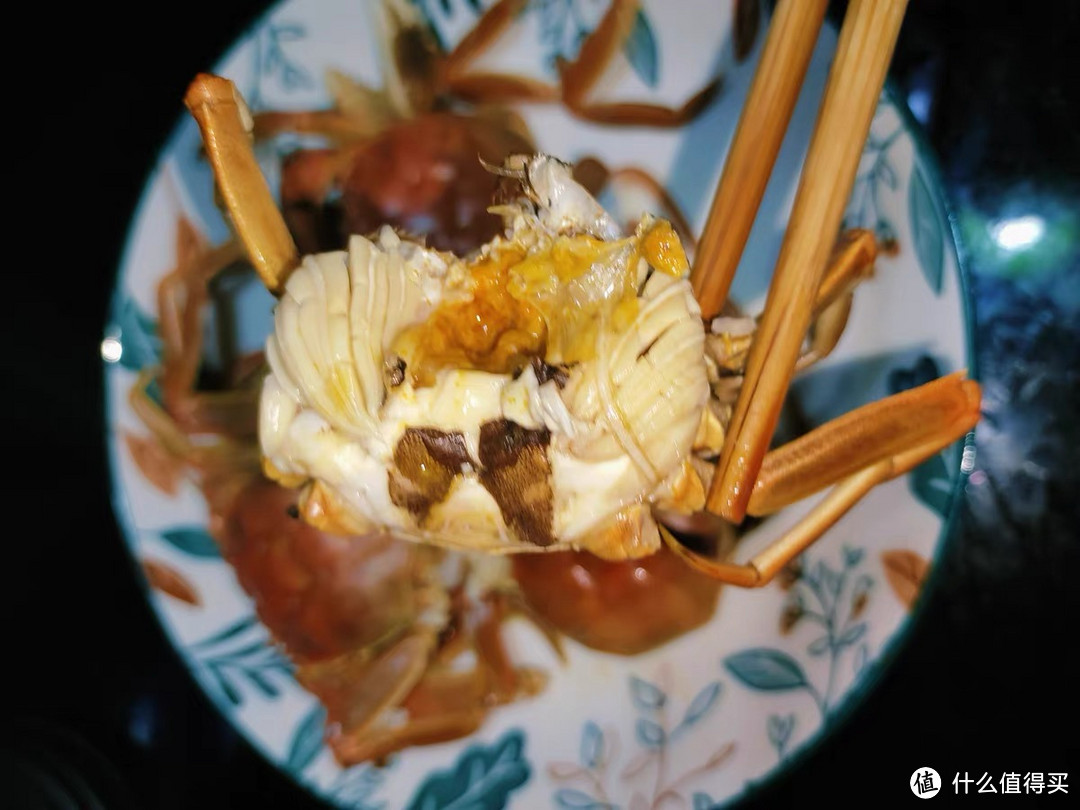 大闸蟹怎么选又鲜又肥？