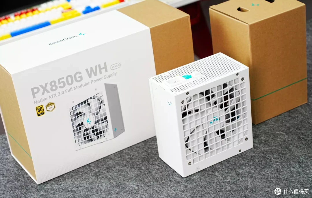 装机必备：颜值+性能全在线，宏碁掠夺者VESTA II DDR5炫光星舰内存套装体验