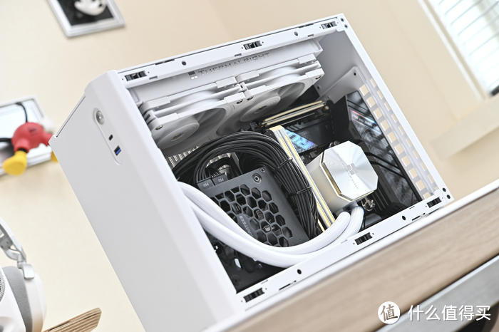 模块化 A4 水冷主机——ROG B760-I+影驰 4070+机械大师 MC14 魔方装机展示