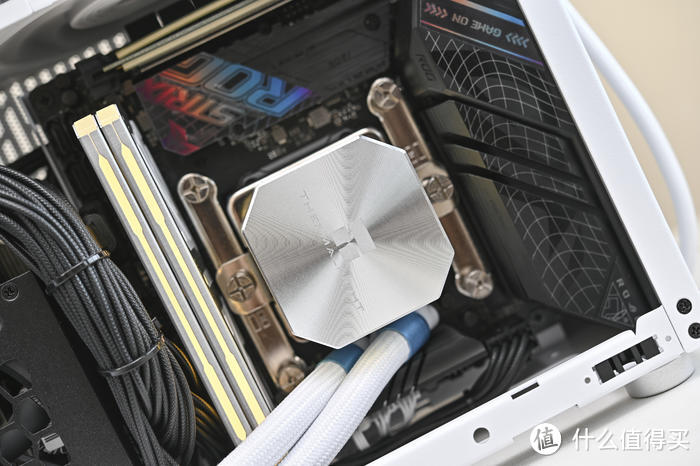 模块化 A4 水冷主机——ROG B760-I+影驰 4070+机械大师 MC14 魔方装机展示