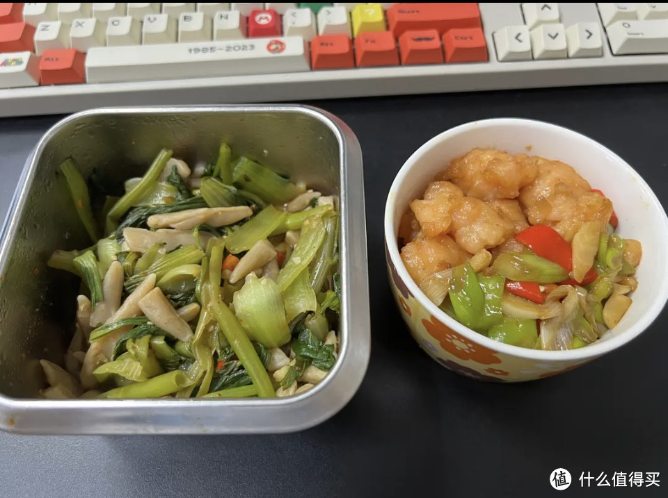 早餐吃牛排炸鸡烤肠？！打工人豪华早餐上线了~~