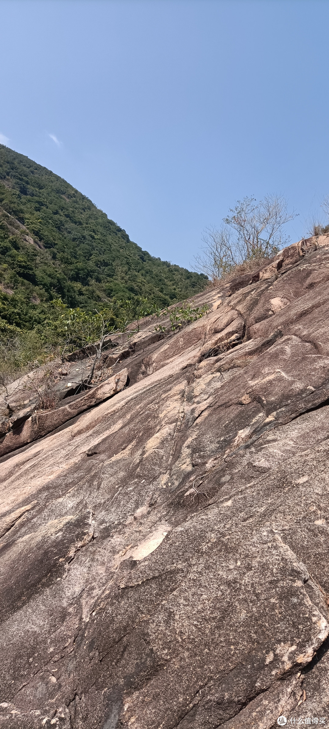 为了脚，还是穿对登山鞋再爬山