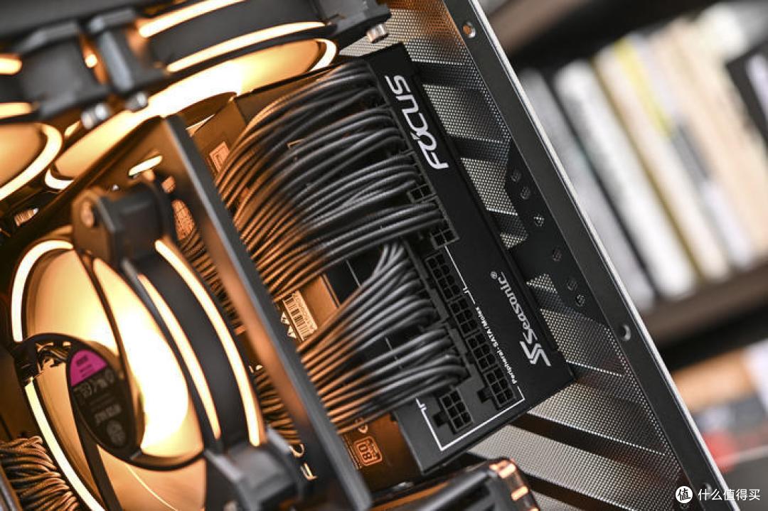全能小视界——ROG X670E-GENE+4080 猛禽+机械大师 C30Pro 装机展示
