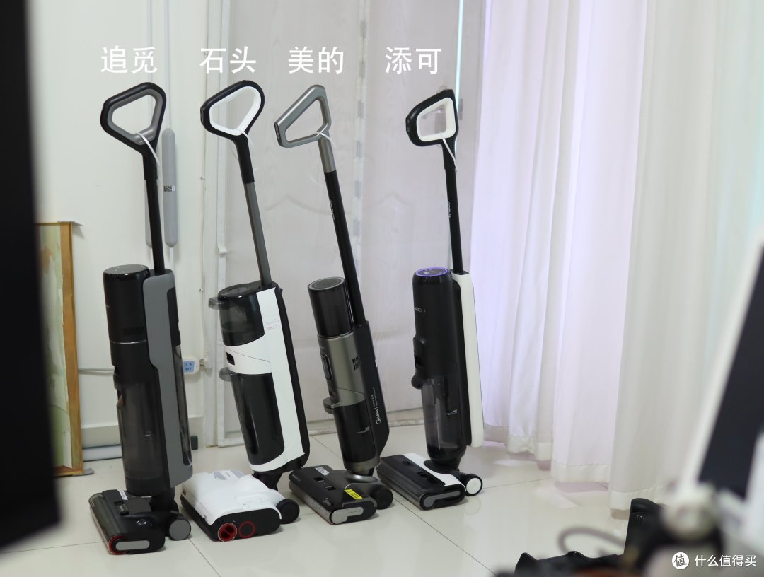 （依旧帅气的侧面机身全家福）