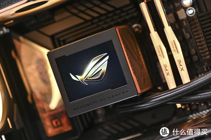 当 ROG 遇上 XPG——ROG Z790 HERO+XPG ROG 认证内存+太阳神装机展示