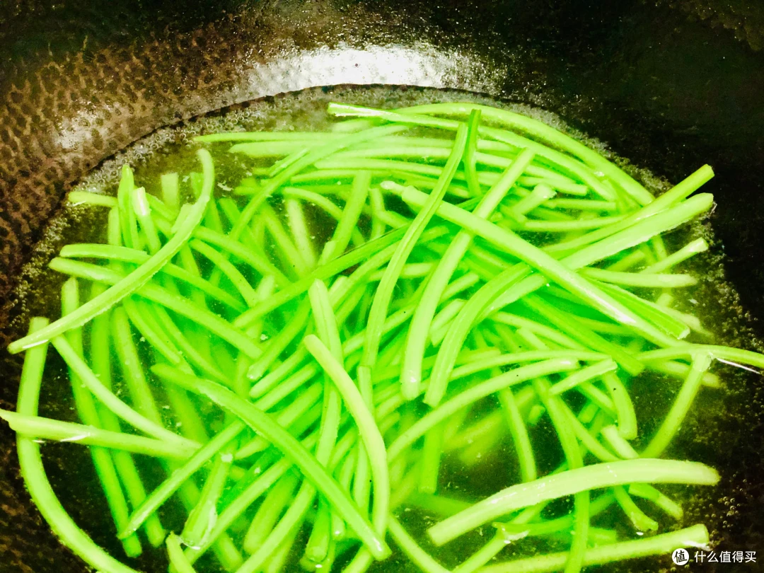 “蔬菜皇后”原来是它，一吃护眼，二吃通便，鲜嫩正当季，中秋节团圆饭少不了