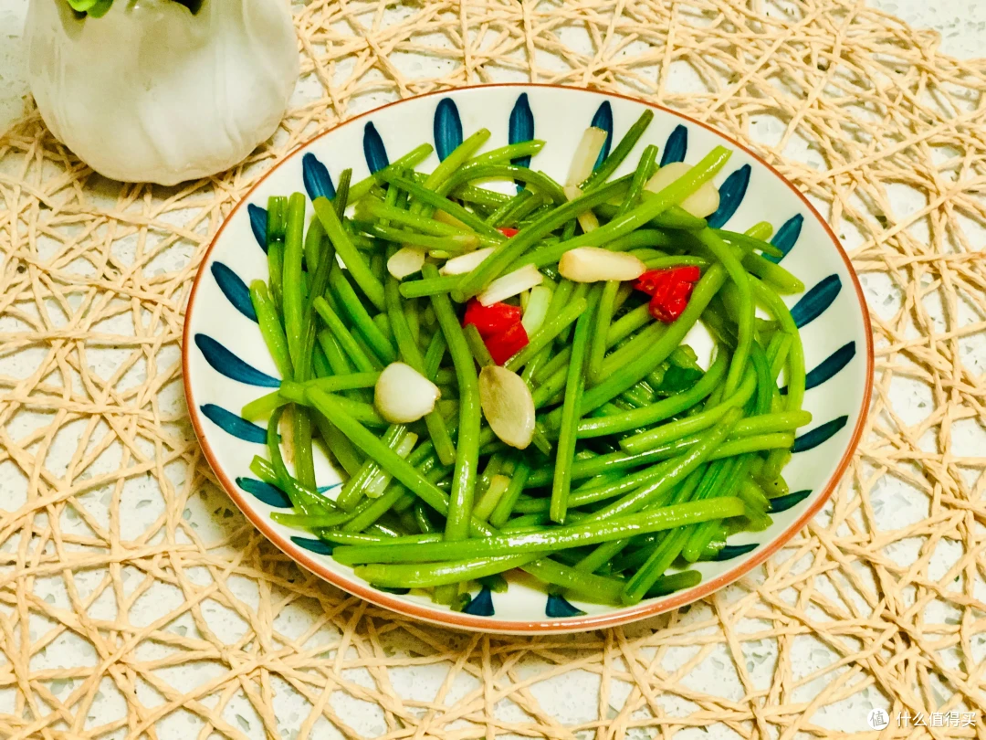 “蔬菜皇后”原来是它，一吃护眼，二吃通便，鲜嫩正当季，中秋节团圆饭少不了