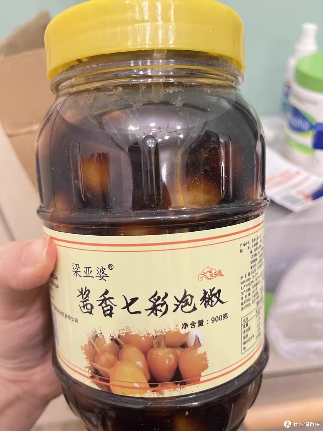 七彩泡椒，广西特产，开胃下饭，香脆小米辣，价格实惠。