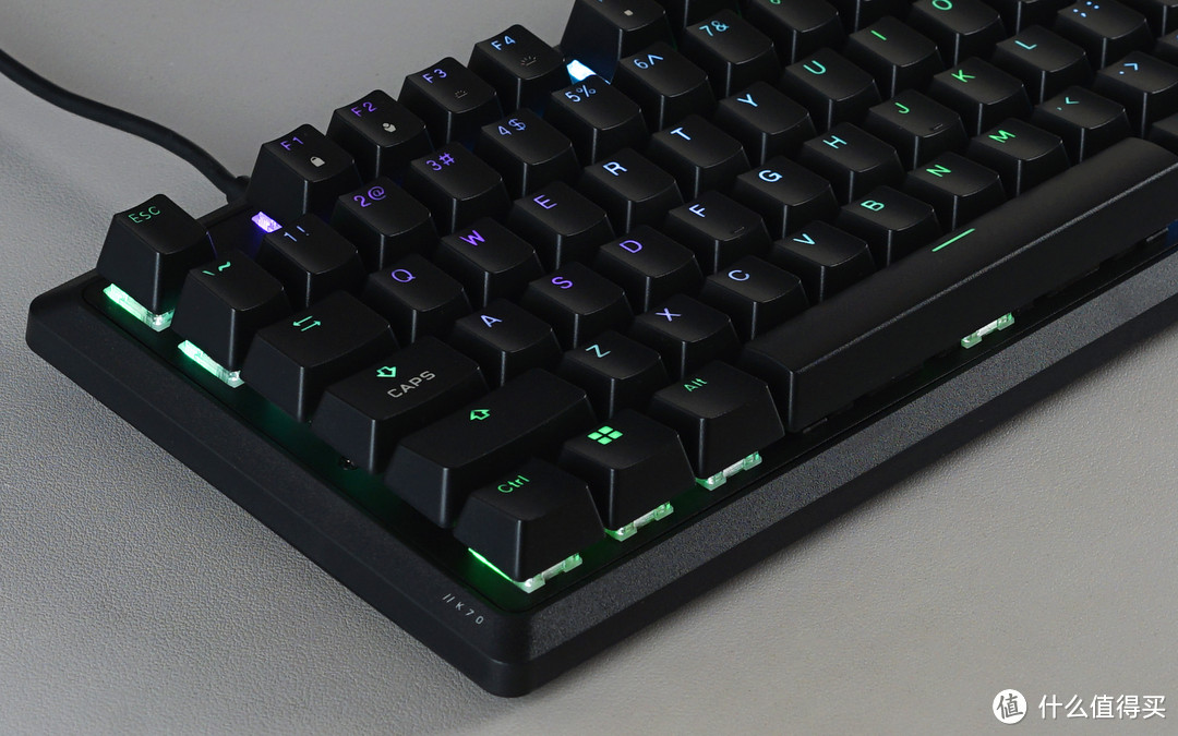 美商海盗船K70 CORE RGB机械键盘测评:游戏与实用性的完美结合!