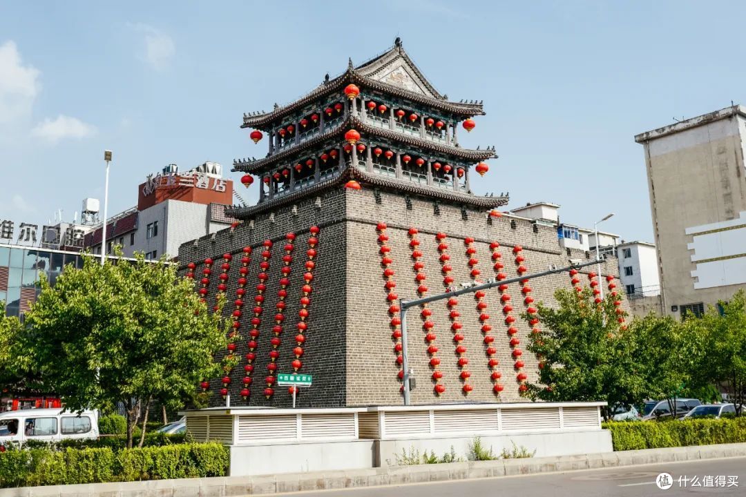 这座城市的复杂与丰富,让我描述她的时候,词穷了!