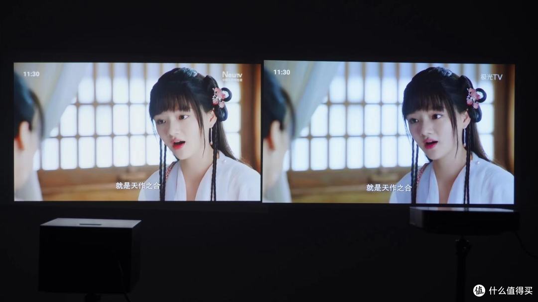 左边画面为大眼橙X6，右边画面为极米Z7X