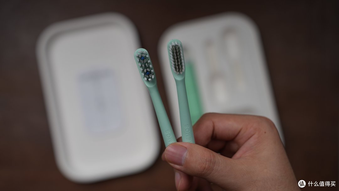 劝一个是一个,这种牙刷别买了|舒摩斯电动牙刷上嘴评测