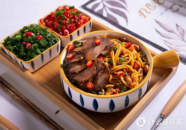 南昌拌粉:口感鲜美,入口即化,让你的味蕾尽情享受!