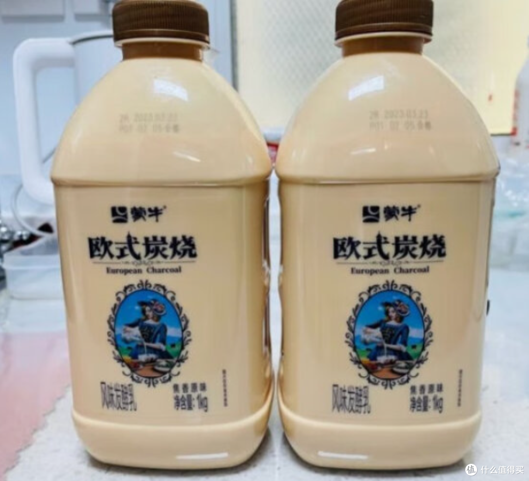 迷恋丝滑焦香,探寻炭烧风味酸奶的魅力