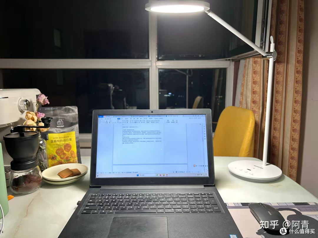 深夜加班打工人的好朋友——南卡护眼灯L1真实体验!