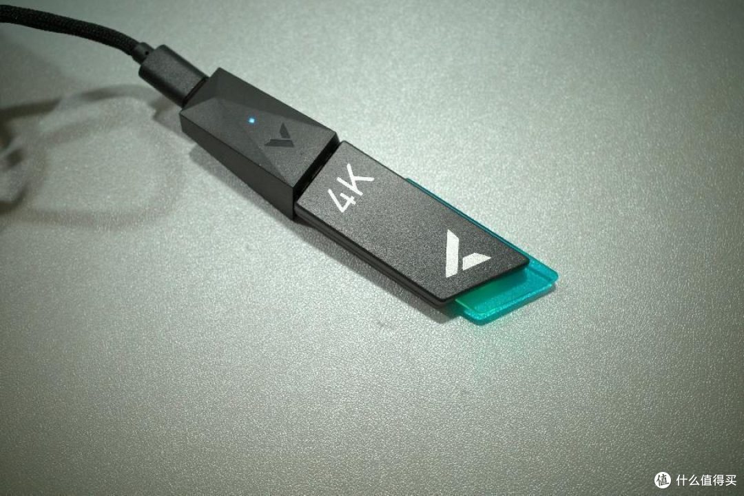 原相高定版3395的雷柏VT9PRO双模无线游戏鼠标,游戏党的最爱