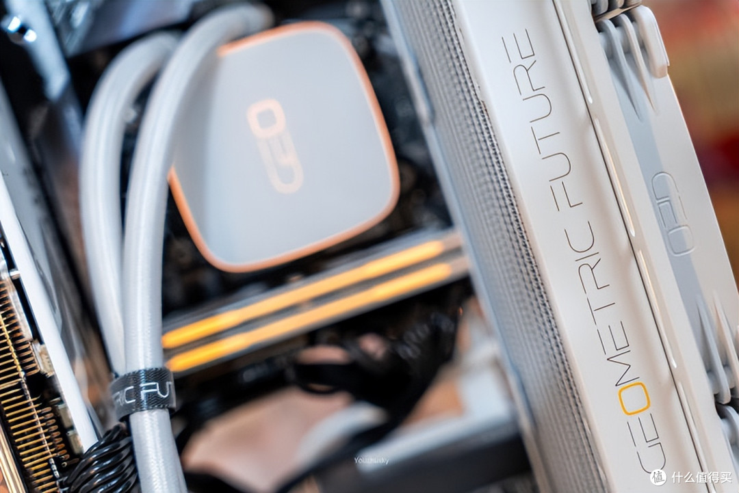 白龙鳞的小玩法——ROG X670E-I+4070星曜+几何未来M2方舟装机分享