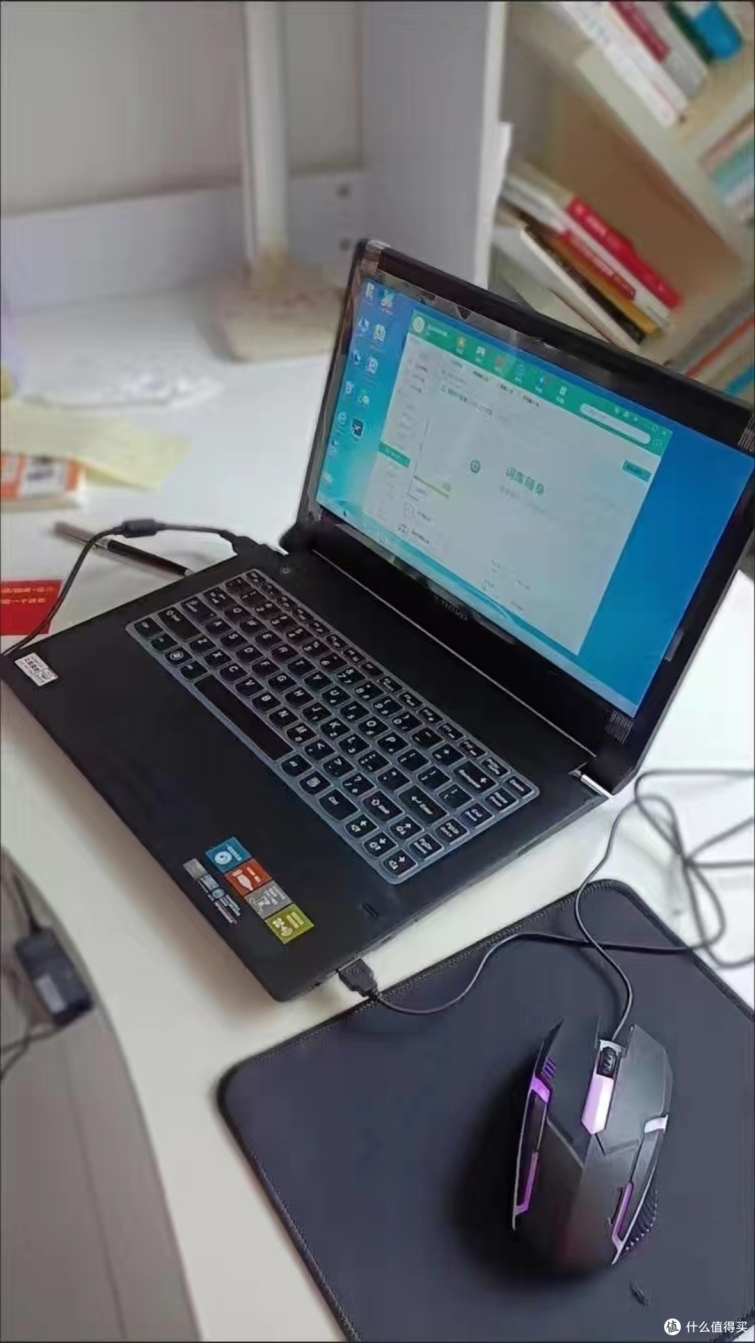 直到现在我还清楚的记得联想是我读大学的时候最喜欢用的笔记本电脑