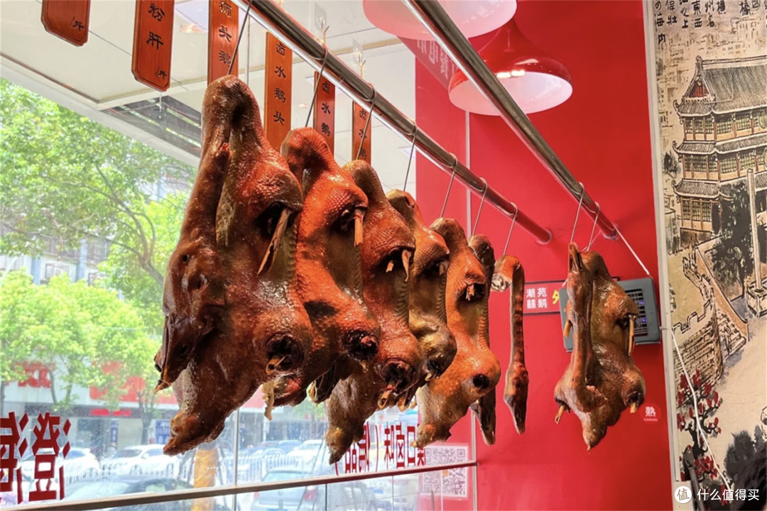 中国美食界的一座“孤岛”,只是宵夜就让人痴迷,是真的懂吃会吃