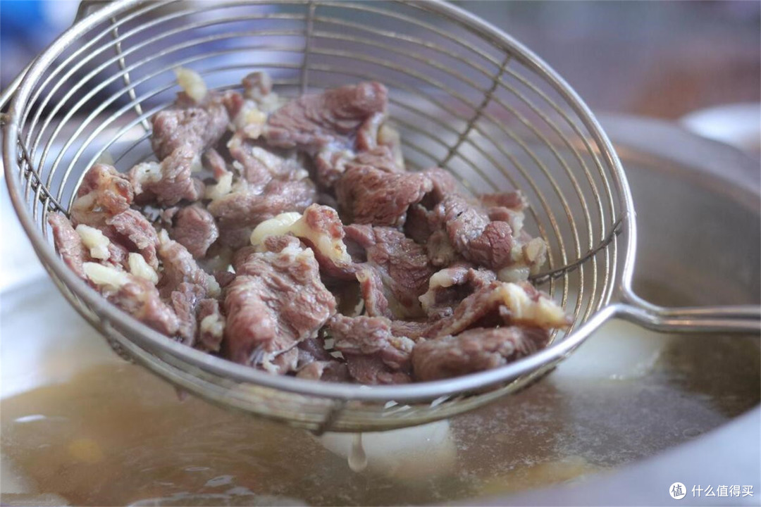 中国美食界的一座“孤岛”,只是宵夜就让人痴迷,是真的懂吃会吃