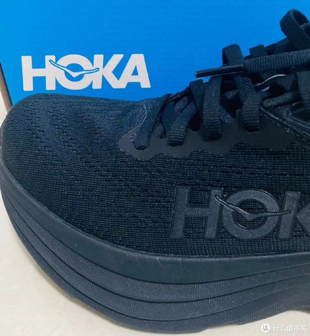 HOKA bondi8 慢跑鞋：顶级缓震，为你的跑步之路保驾护航！