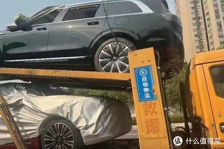 问界M9实车曝光，50万买华为旗舰SUV，能否撼动奔驰GLS？