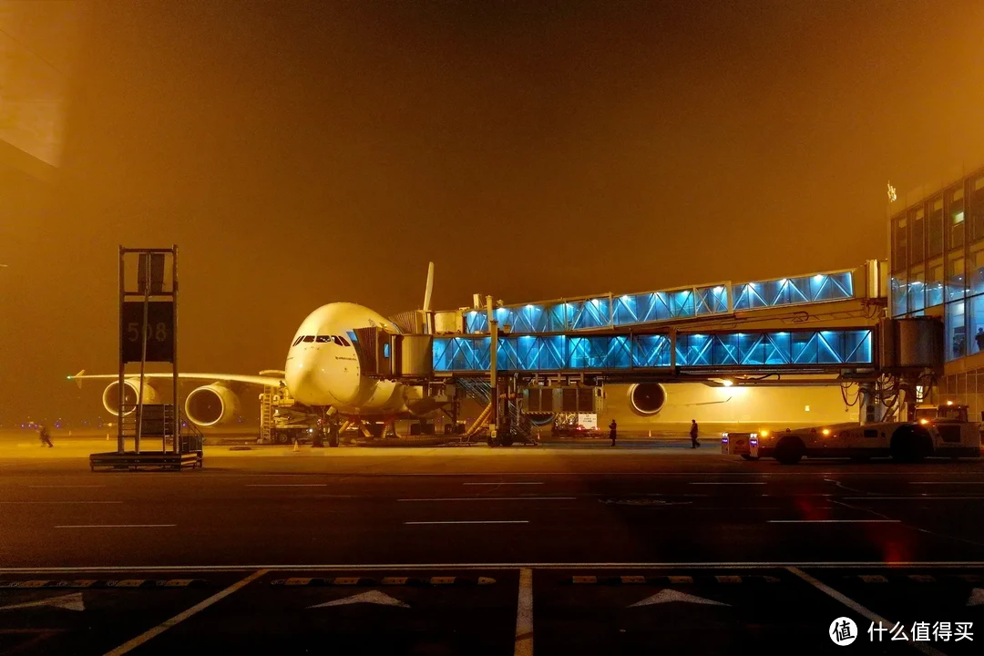 曾经的空中皇帝，空客A380双层巨无霸！阿联酋航空商务舱乘机体验，来了！