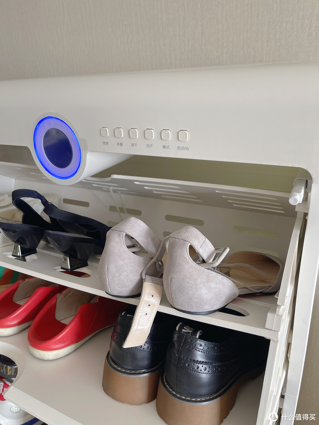 根元智能鞋柜：除臭杀菌烘干，鞋柜不仅仅是鞋柜