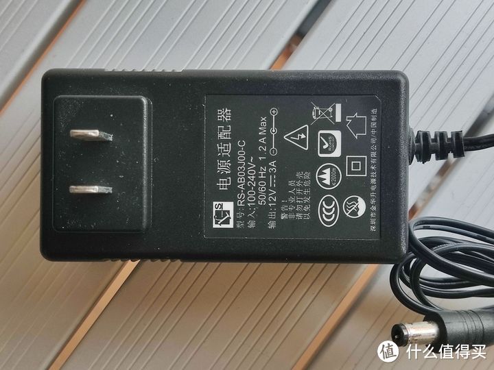 闲得一只优越者USB3.0双位硬盘底座Y-ST03004遂拆而折腾之