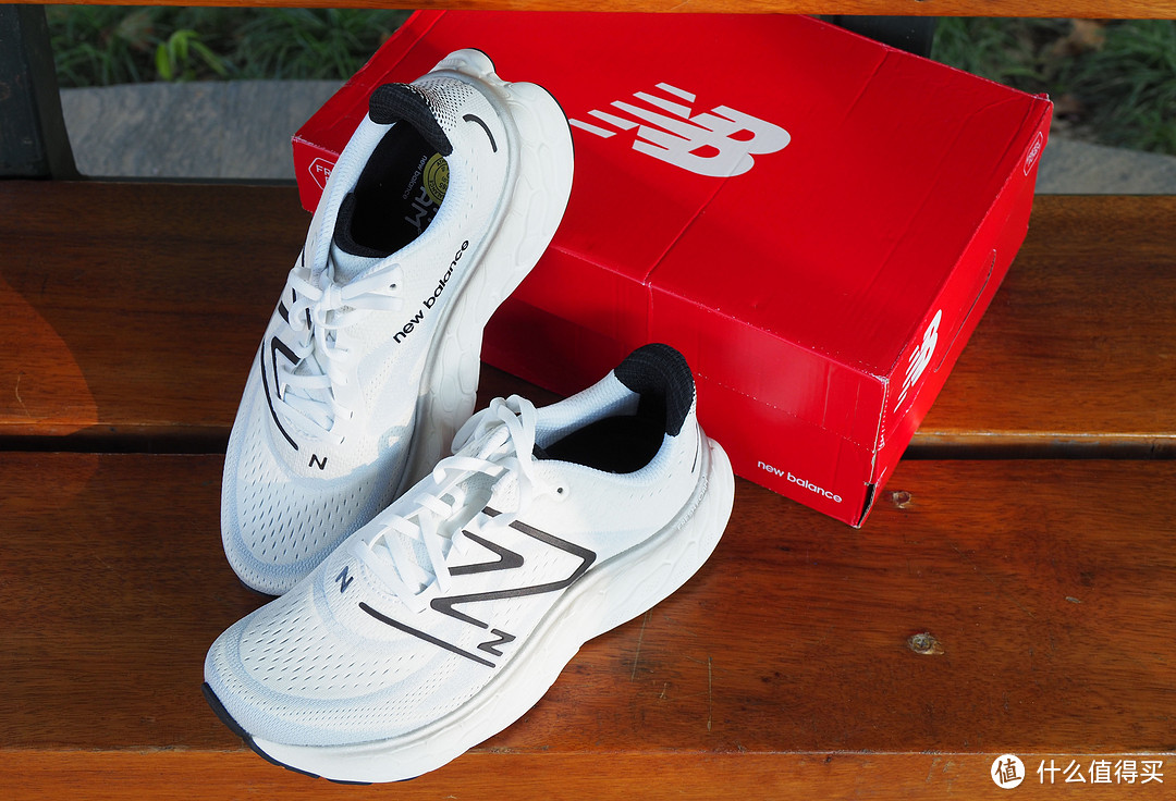 慢跑或走路的最佳选择~~NEW BALANCE MORE v4 跑鞋实测体验