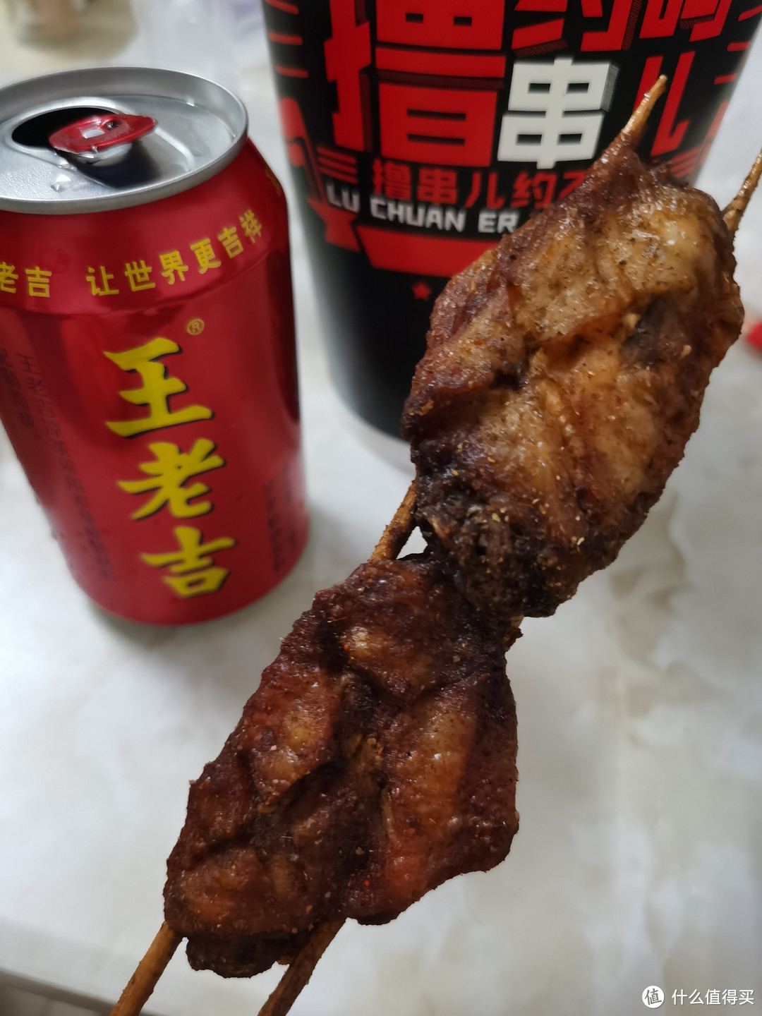 中秋节赏月时,哪能少得了撸串和饮料呢?