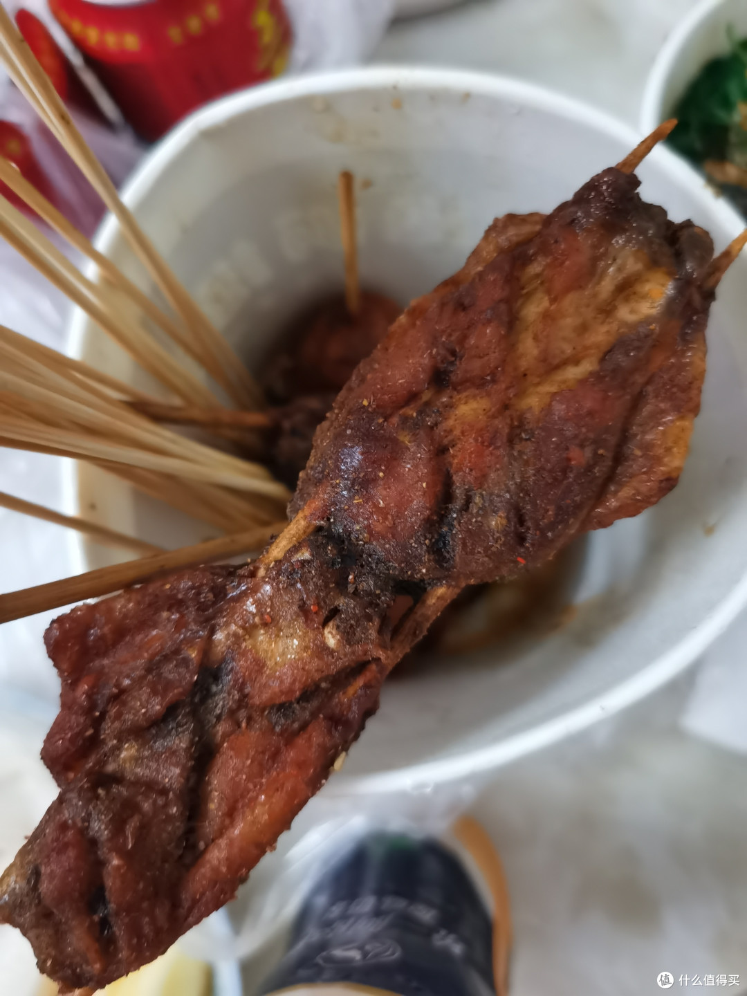 中秋节赏月时,哪能少得了撸串和饮料呢?