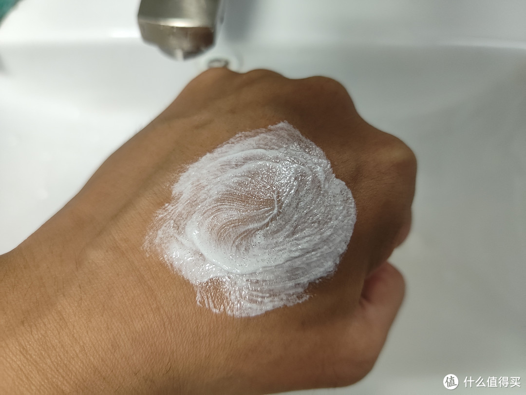 水润透亮,男人的魅力从哪里来?朗仕 LAB 青春保湿两部曲告诉你