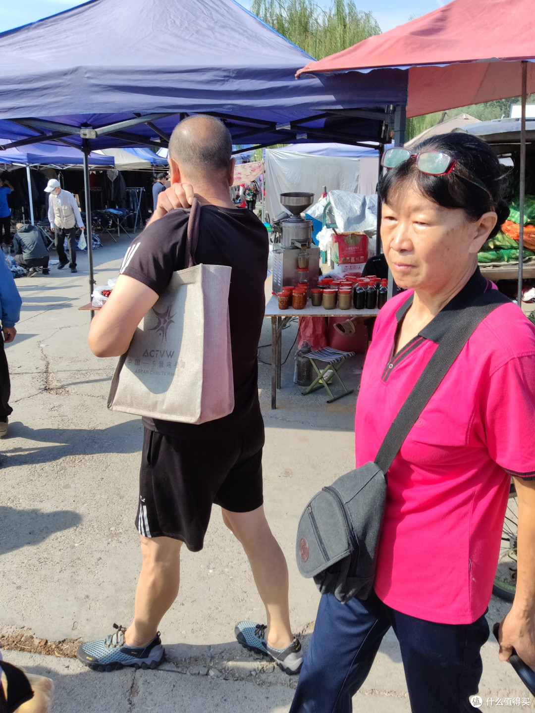 这个集市的辣椒，茄子，土豆非常好