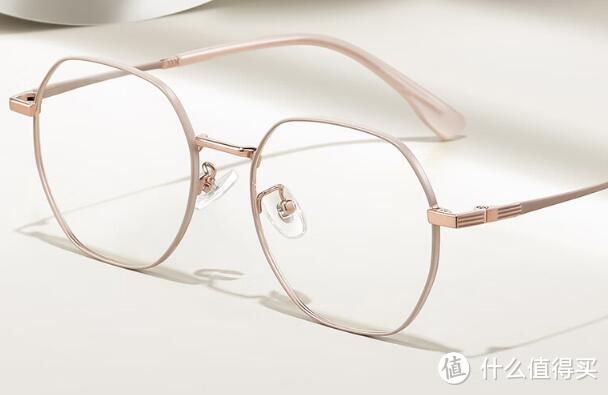 开学换新镜：莫拉克超轻防蓝光防辐射钛眼镜，护眼时尚，细节感高级!