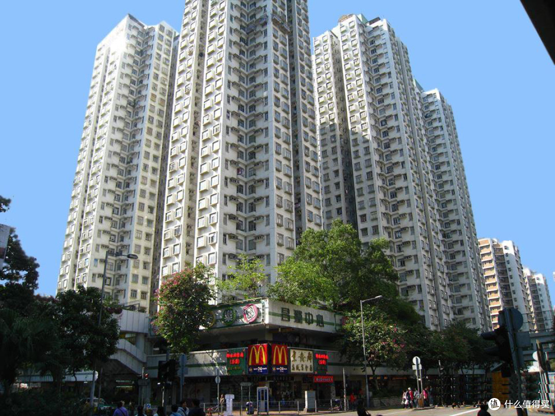 香港60岁阿姨不顾家人反对,坚持买下32㎡小宅,改造后朋友羡慕极了