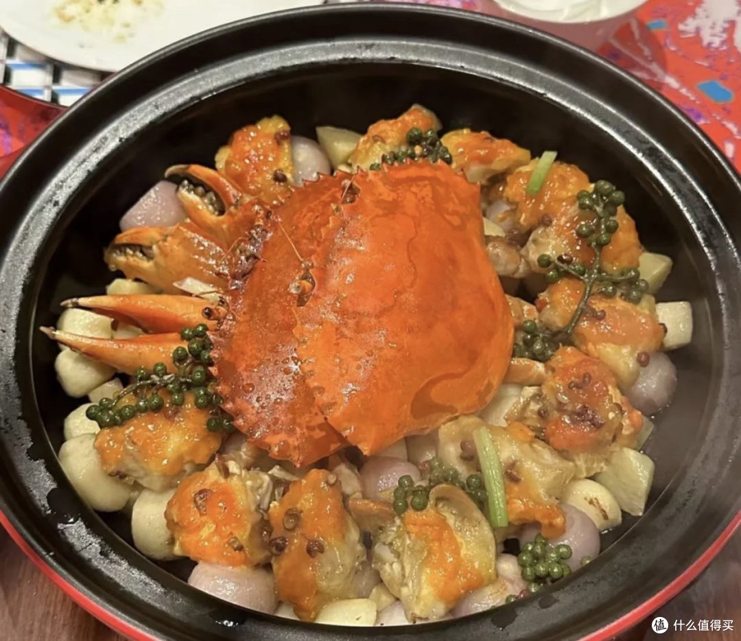水煮牛肉配上砂锅蒸青蟹,好味道
