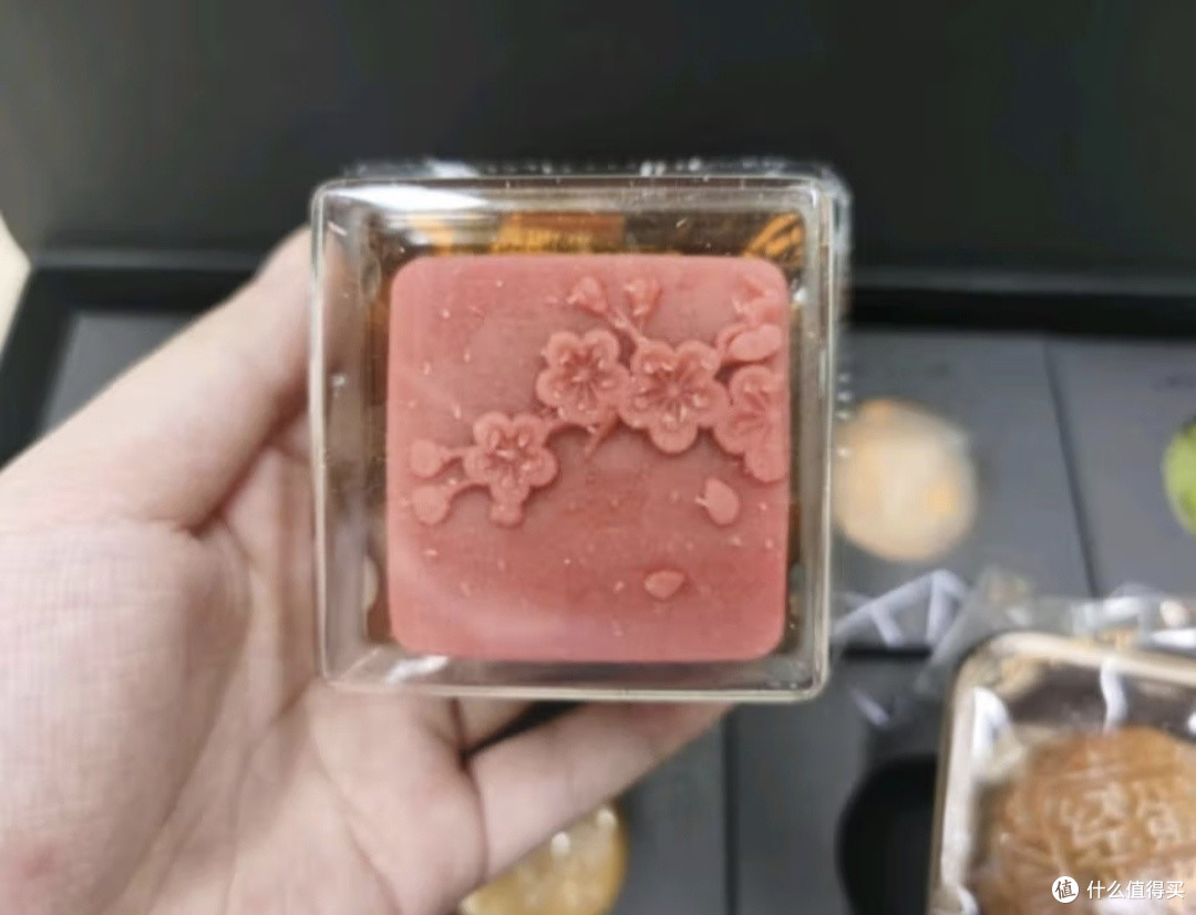 【中秋必 buy! 这款月饼礼盒太美了,好看好吃又实用!】
