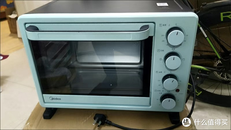 ￼￼美的（Midea）家用多功能电烤箱 25升 机械式操控 上下独立控温 专业烘焙易操作烘烤蛋糕面包￼￼￼￼