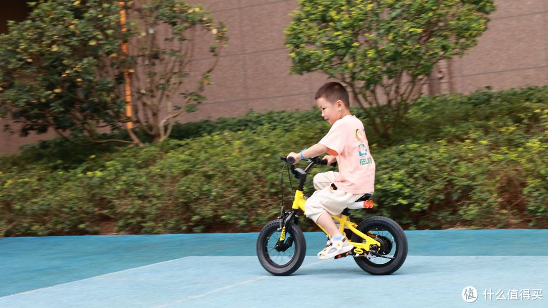 儿童自行车就选优贝，30分钟快学骑行舒适度满分