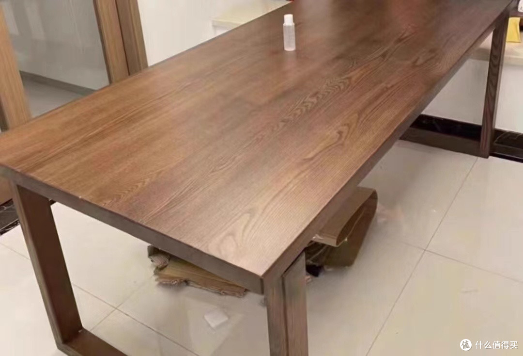 餐边桌:打造温馨家居的必需品