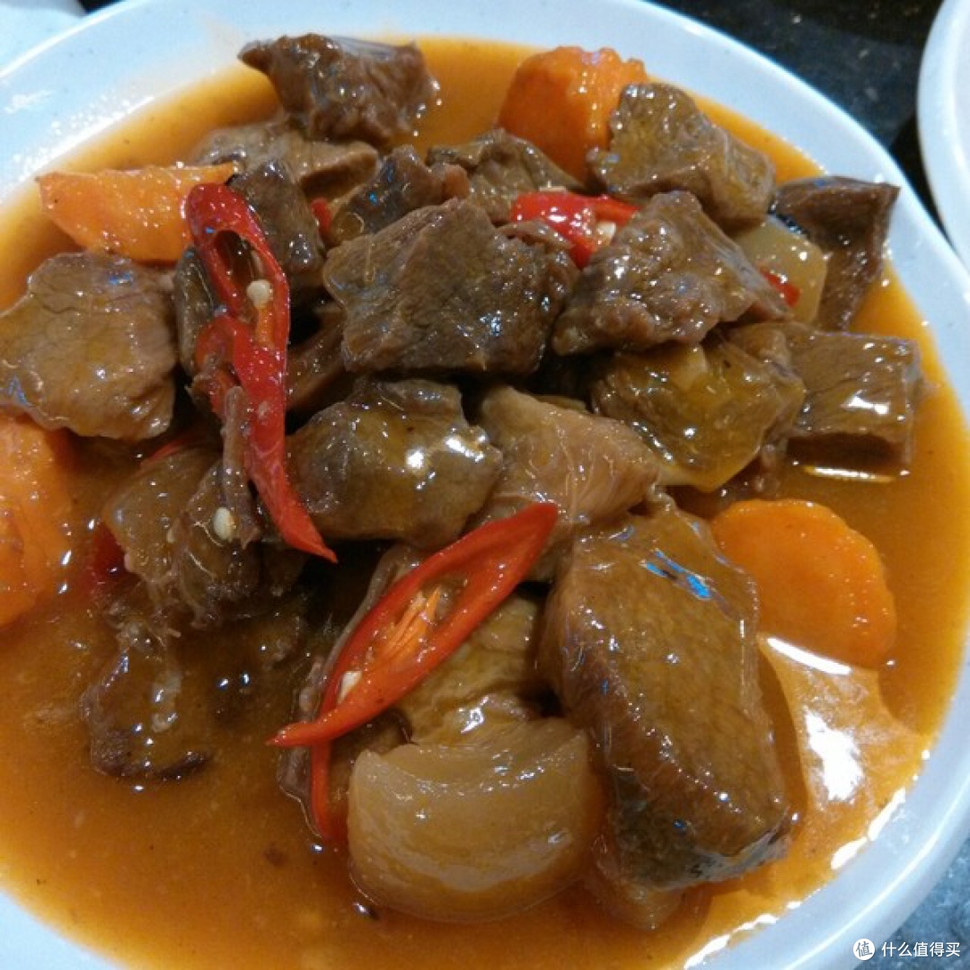 美味牛腩煲的家常做法，简单易学，家人的最爱！