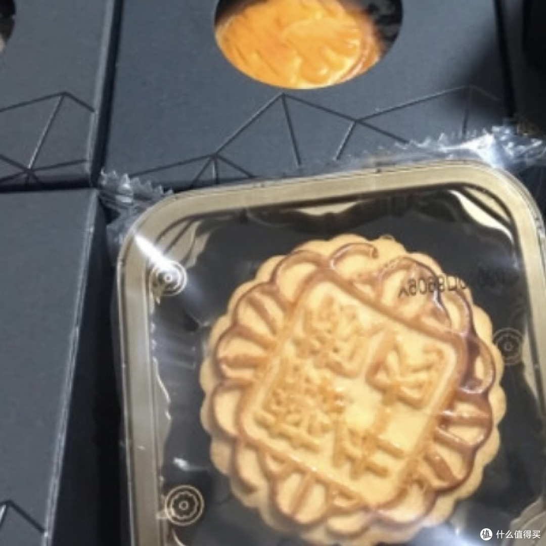 满月之夜尝美味，绽放月饼芬芳的独特故事