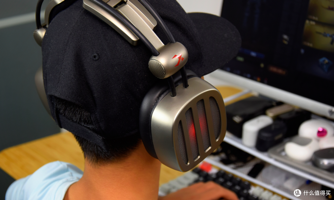 非常惊喜!音质超好的电竞头戴式游戏有线耳机西伯利亚s21u评测