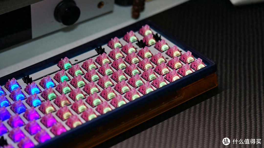 静音轻敏高颜值，热插拔机械键盘可用，TTC&御斧联合定制暮山紫轴体验
