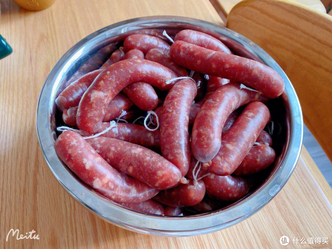 「猪肉灌肠这样做,美味无比,家人爱吃到爆!」